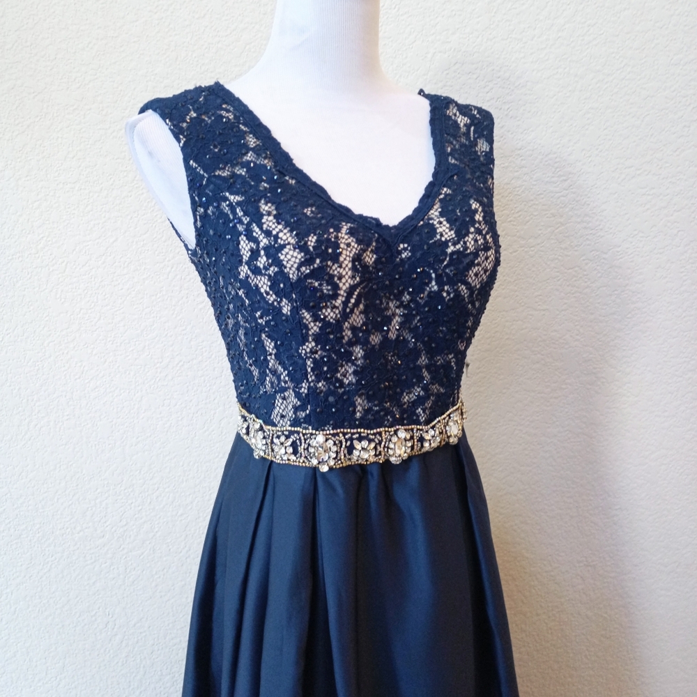 Cachet lace and satin navy blue jeweled waistband gown - Picture 5 of 13